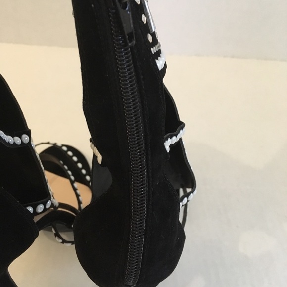 Black Suede Heels with Embellishments. Size 8.5 - Picture 6 of 8